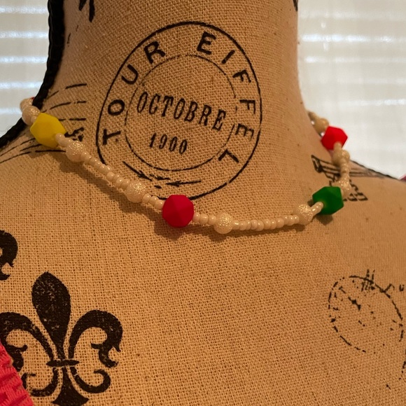 Colourful Beaded Necklace - Picture 6 of 6